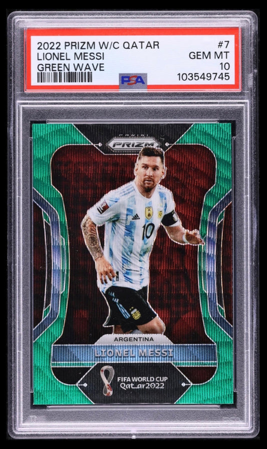 2022 PANINI PRIZM WORLD CUP QATAR #7 LIONEL MESSI GREEN WAVE REFRACTOR PSA 10 GEM MINT